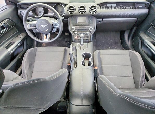 1FA6P8AMXH5314832 2017 FORD MUSTANG Black Widok deski rozdzielczej
