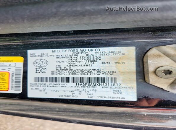 1FA6P8AMXH5314832 2017 FORD MUSTANG Black Widok komory silnika