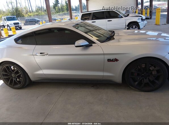 1FA6P8CF0G5228409 2016 FORD MUSTANG Silver 360 interior view