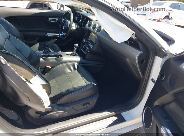 1FA6P8CF0M5123607 2021 FORD MUSTANG White Widok wnętrza z przodu