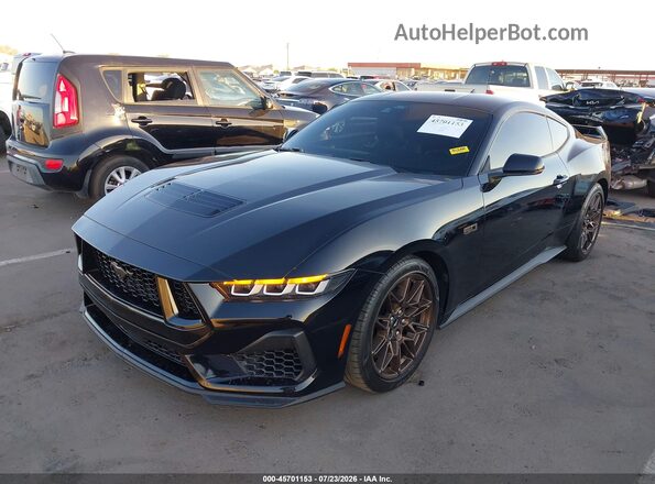 1FA6P8CF0R5411053 2024 FORD MUSTANG Черный Передняя левая четверть