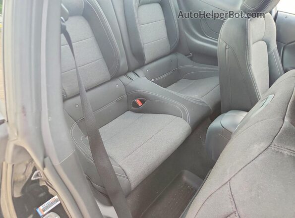 1FA6P8CF0T5403963 2026 FORD MUSTANG Black Widok tylnych siedzeń