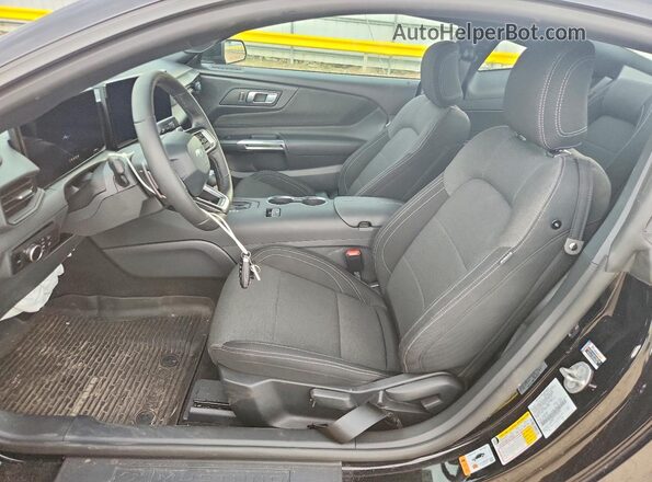 1FA6P8CF0T5403963 2026 FORD MUSTANG Black Widok wnętrza z przodu