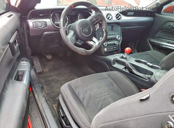 1FA6P8CF1H5208767 2017 FORD MUSTANG Красный Вид панели приборов