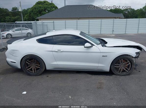 1FA6P8CF1J5106990 2018 FORD MUSTANG White Widok wnętrza 360 stopni