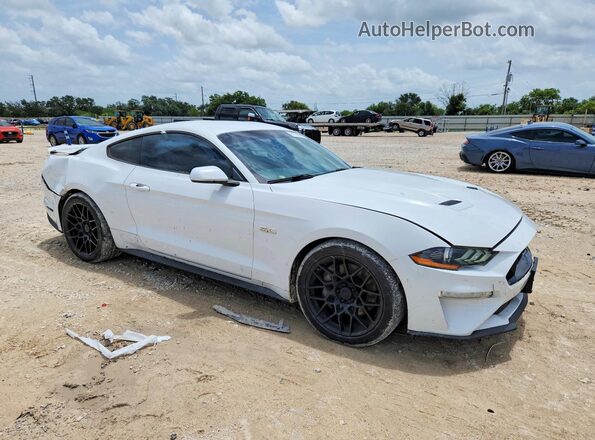 1FA6P8CF1J5117116 2018 FORD MUSTANG White Front right