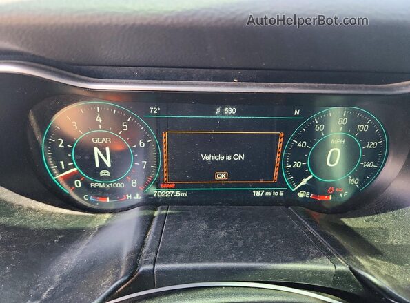 1FA6P8CF1K5192996 2019 FORD MUSTANG Black ხელსაწყოთა პანელის ხედი