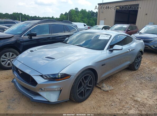 1FA6P8CF1L5174466 2020 FORD MUSTANG Серебряный Передняя левая четверть