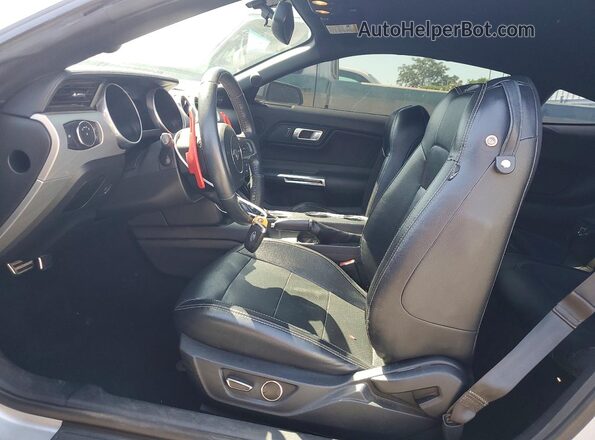 1FA6P8CF2K5150739 2019 FORD MUSTANG Silver Front interior view