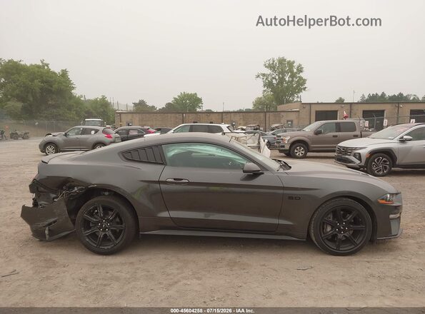 1FA6P8CF2L5126457 2020 FORD MUSTANG Gray Вид задньої частини салону