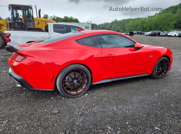 1FA6P8CF2R5428355 2024 FORD MUSTANG Красный Задняя правая четверть