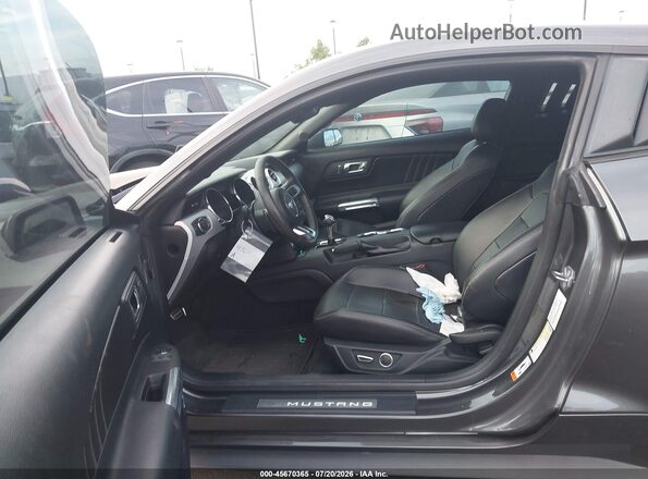 1FA6P8CF3G5318136 2016 FORD MUSTANG Gray Vista interior delantera