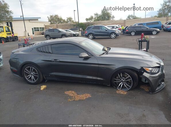 1FA6P8CF3G5318136 2016 FORD MUSTANG Gray Vista interior trasera