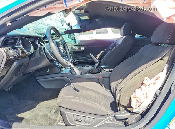 1FA6P8CF3H5271644 2017 FORD MUSTANG Blue Front interior view