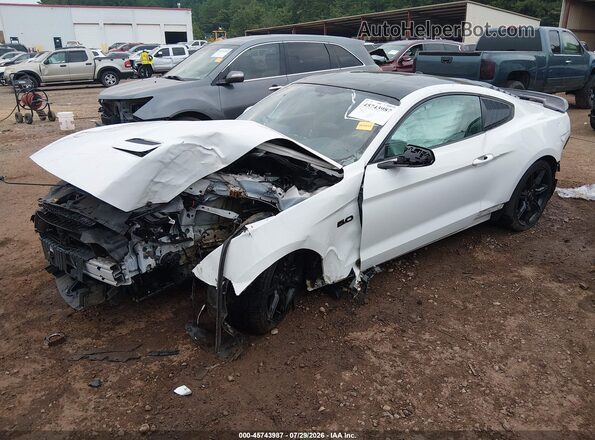 1FA6P8CF3K5122075 2019 FORD MUSTANG Белый Передняя левая четверть