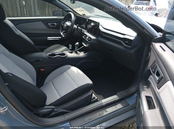 1FA6P8CF3T5400054 2026 FORD MUSTANG Синий Вид салона спереди
