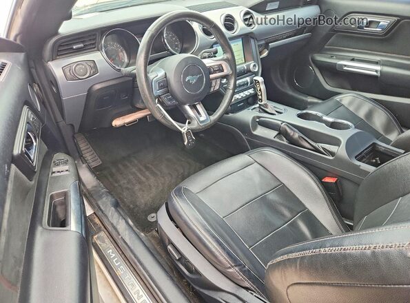 1FA6P8CF4G5206249 2016 FORD MUSTANG White Widok deski rozdzielczej