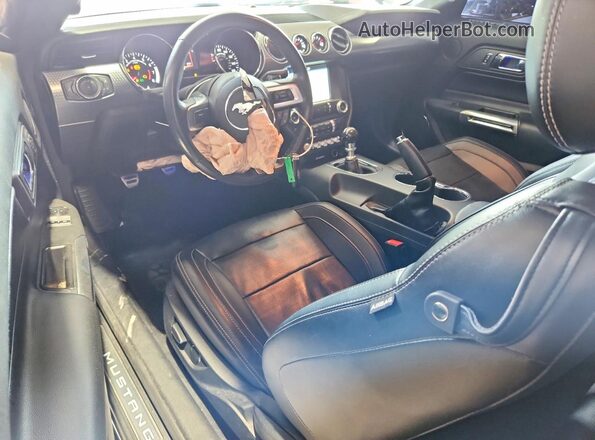 1FA6P8CF4H5309267 2017 FORD MUSTANG Gray Widok deski rozdzielczej