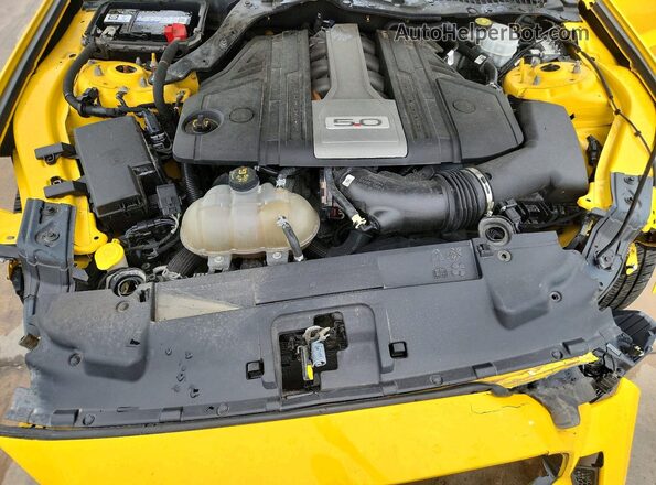 1FA6P8CF4J5157626 2018 FORD MUSTANG Yellow Vista interior trasera
