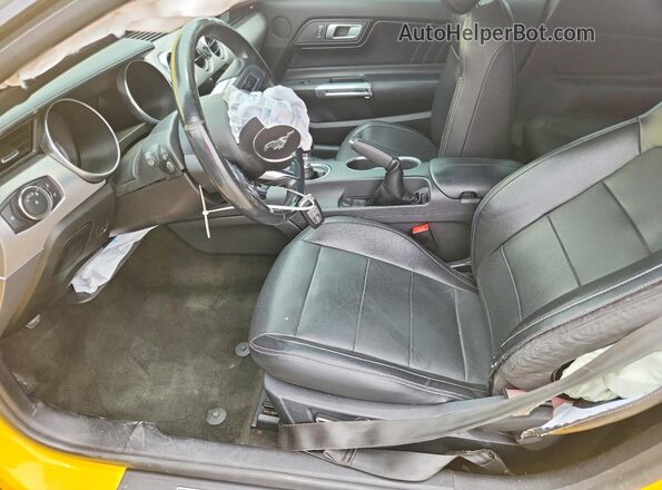 1FA6P8CF4J5157626 2018 FORD MUSTANG Yellow Vista interior delantera