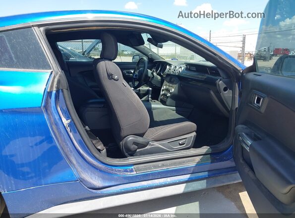 1FA6P8CF5G5241852 2016 FORD MUSTANG Blue Widok wnętrza z przodu