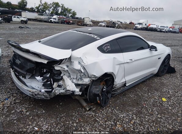 1FA6P8CF5K5116780 2019 FORD MUSTANG White Tył prawy