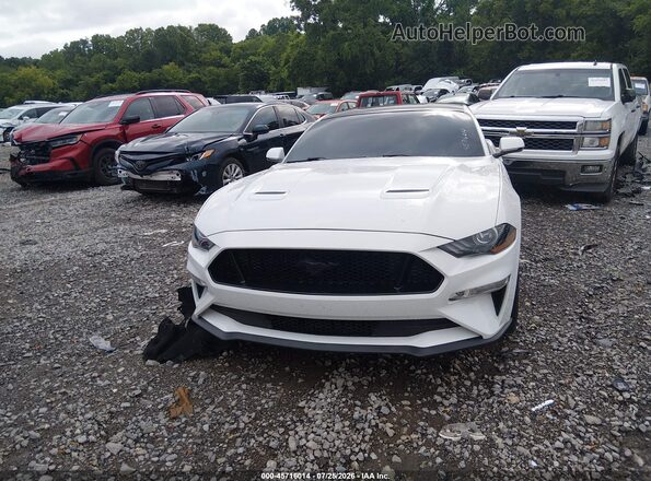 1FA6P8CF5K5116780 2019 FORD MUSTANG White Widok deski rozdzielczej
