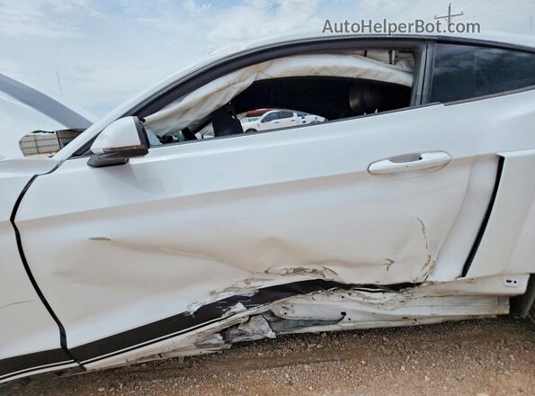 1FA6P8CF5K5151982 2019 FORD MUSTANG White წინა სალონის ხედი