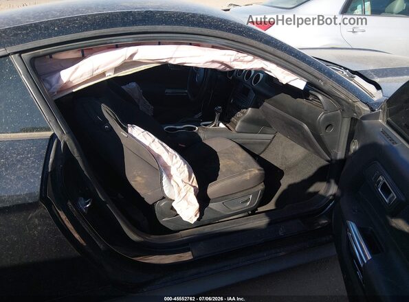 1FA6P8CF7G5328507 2016 FORD MUSTANG Черный Вид салона спереди