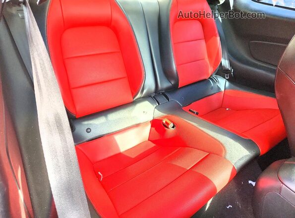 1FA6P8CF7L5111484 2020 FORD MUSTANG Black Rear seats view