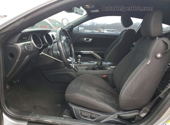 1FA6P8CF7M5134538 2021 FORD MUSTANG Gray Vista interior delantera