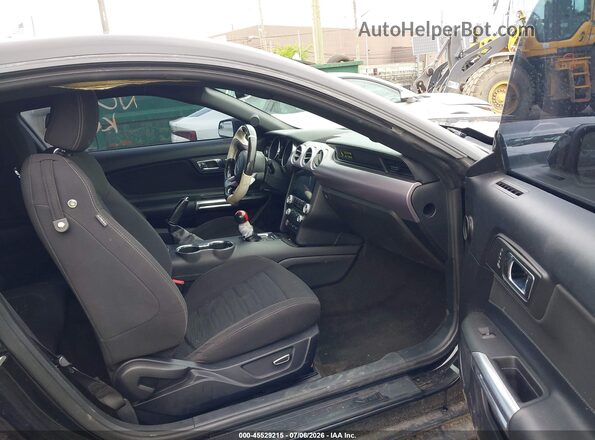 1FA6P8CF8H5346600 2017 FORD MUSTANG Black Front interior view