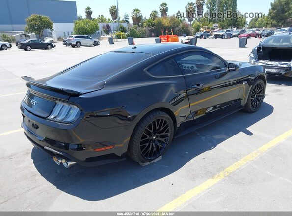 1FA6P8CF8J5130042 2018 FORD MUSTANG Черный Задняя правая четверть