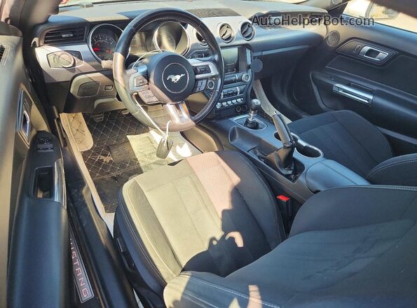 1FA6P8CF8K5167710 2019 FORD MUSTANG White წინა პანელის ხედი