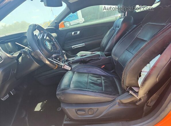 1FA6P8CF8L5161360 2020 FORD MUSTANG Orange Front interior view