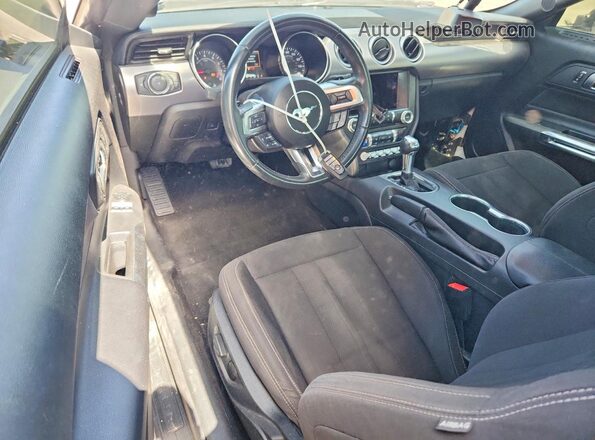 1FA6P8CF8L5161763 2020 FORD MUSTANG White Widok deski rozdzielczej