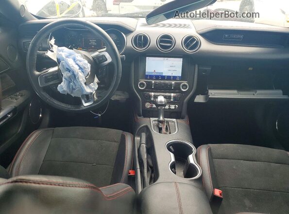 1FA6P8CF8M5133754 2021 FORD MUSTANG Белый Вид панели приборов