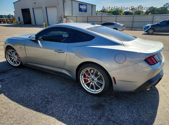 1FA6P8CF8R5424049 2024 FORD MUSTANG Silver Tył lewy