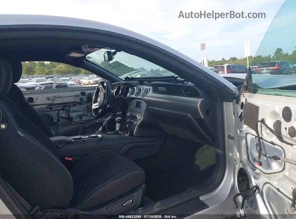 1FA6P8CFXJ5107622 2018 FORD MUSTANG Silver Vista interior delantera