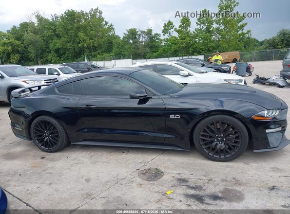 1FA6P8CFXJ5108592 2018 FORD MUSTANG Черный Вид задней части салона
