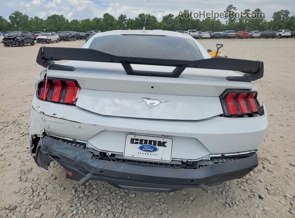 1FA6P8TH0S5124836 2025 FORD MUSTANG White Widok z tyłu
