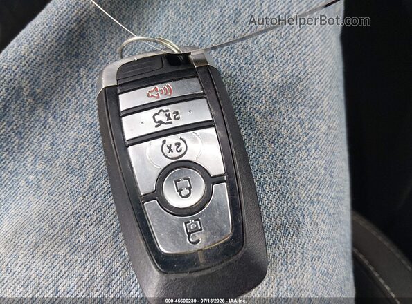 1FA6P8TH1K5201133 2019 FORD MUSTANG Серебряный Вид панели приборов