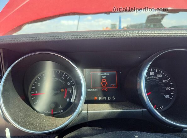 1FA6P8TH1P5108006 2023 FORD MUSTANG Красный Вид щитка приборов