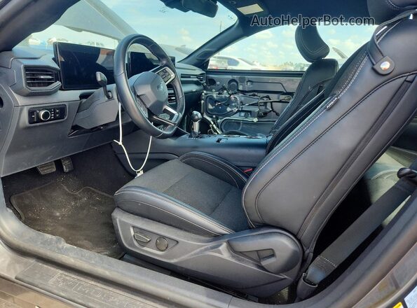 1FA6P8TH1R5121664 2024 FORD MUSTANG Gray წინა სალონის ხედი