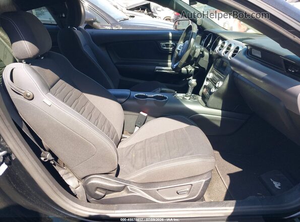 1FA6P8TH2G5230471 2016 FORD MUSTANG Черный Вид салона спереди