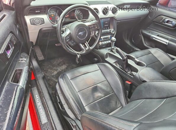 1FA6P8TH2H5249720 2017 FORD MUSTANG Red Вид панелі приладів