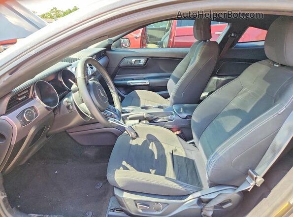 1FA6P8TH2H5345766 2017 FORD MUSTANG Серый Вид салона спереди