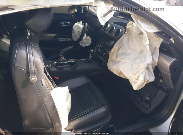 1FA6P8TH2K5159751 2019 FORD MUSTANG Серебряный Вид салона спереди