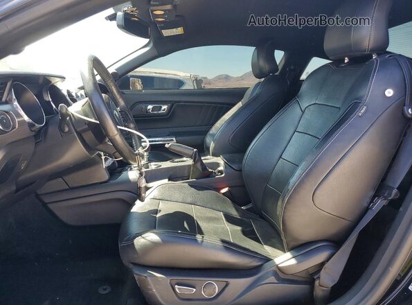 1FA6P8TH3G5318154 2016 FORD MUSTANG Black Widok wnętrza z przodu