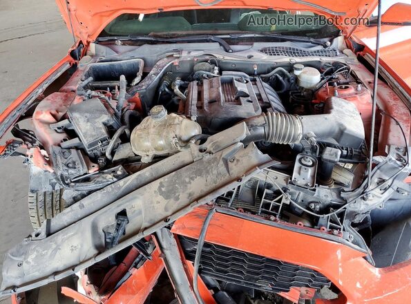 1FA6P8TH3G5333706 2016 FORD MUSTANG Orange Вид задньої частини салону